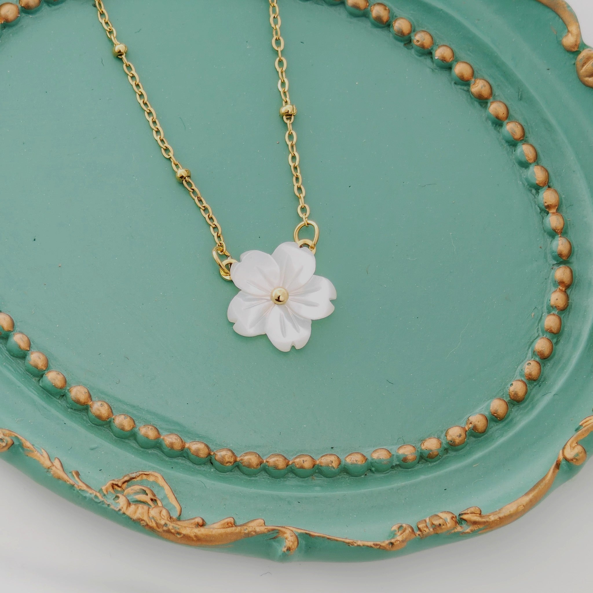 Dainty Mother of Pearl Flower Necklace Anti Tarnish,Korean Jewellery
