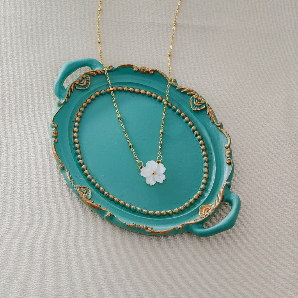 Dainty Mother of Pearl Flower Necklace Anti Tarnish,Korean Jewellery