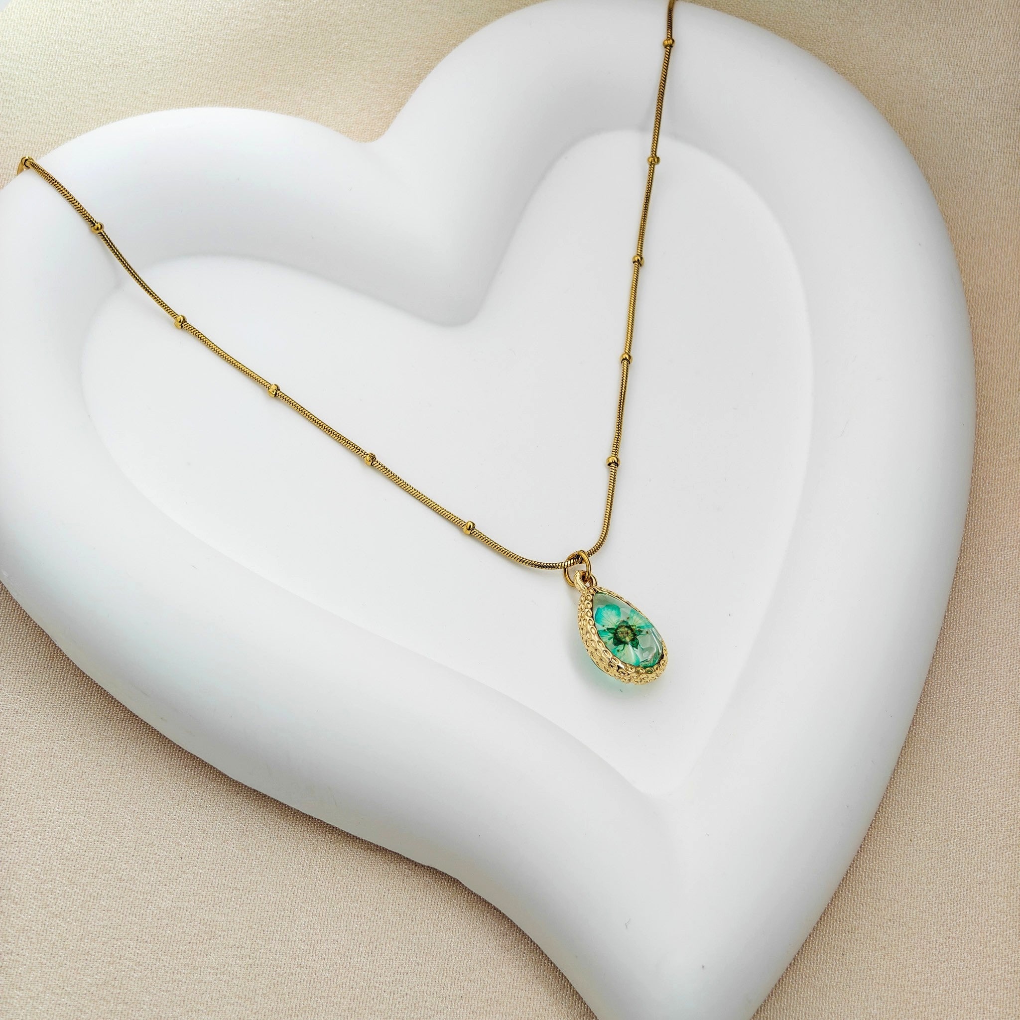 Teardrop Green Flower Pendant – Korean Anti-Tarnish Necklace