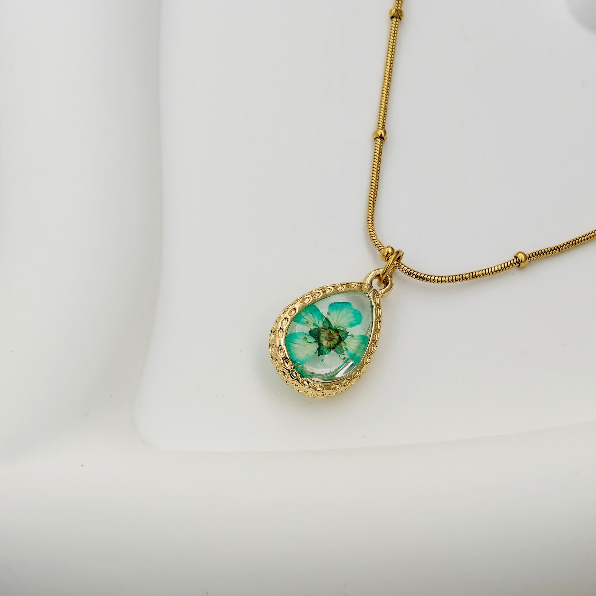 Teardrop Green Flower Pendant – Korean Anti-Tarnish Necklace