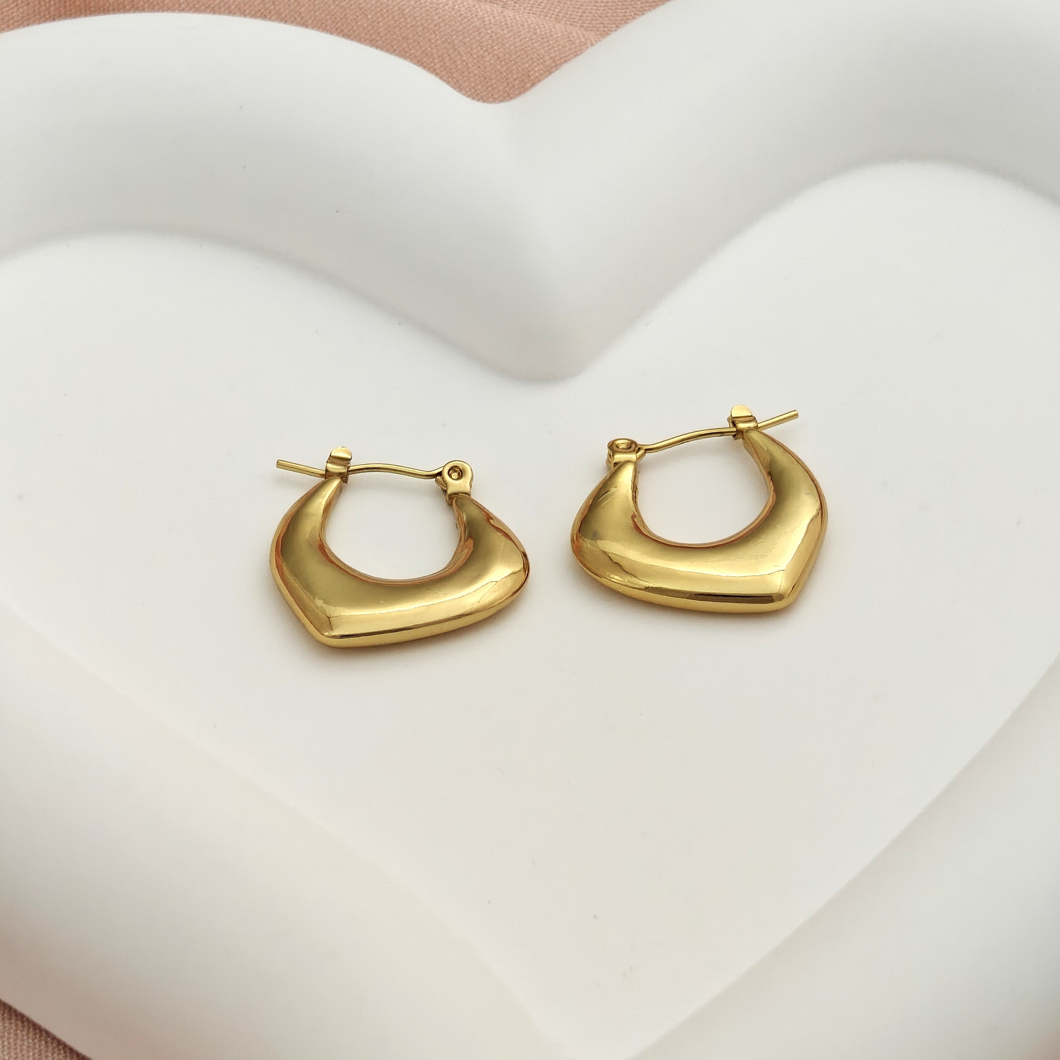 Anti Tarnish Geometric Trapezoid Hoop Earrings – Korean Jewellery Trend