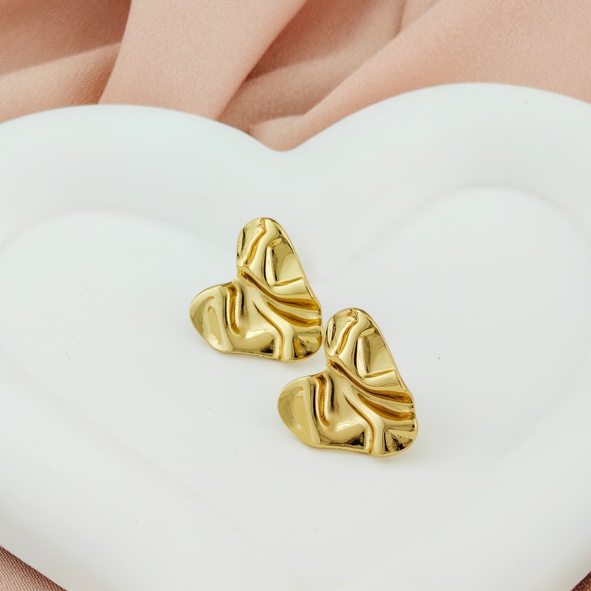 Anti Tarnish Abstract Heart Stud Earrings – Korean Jewellery