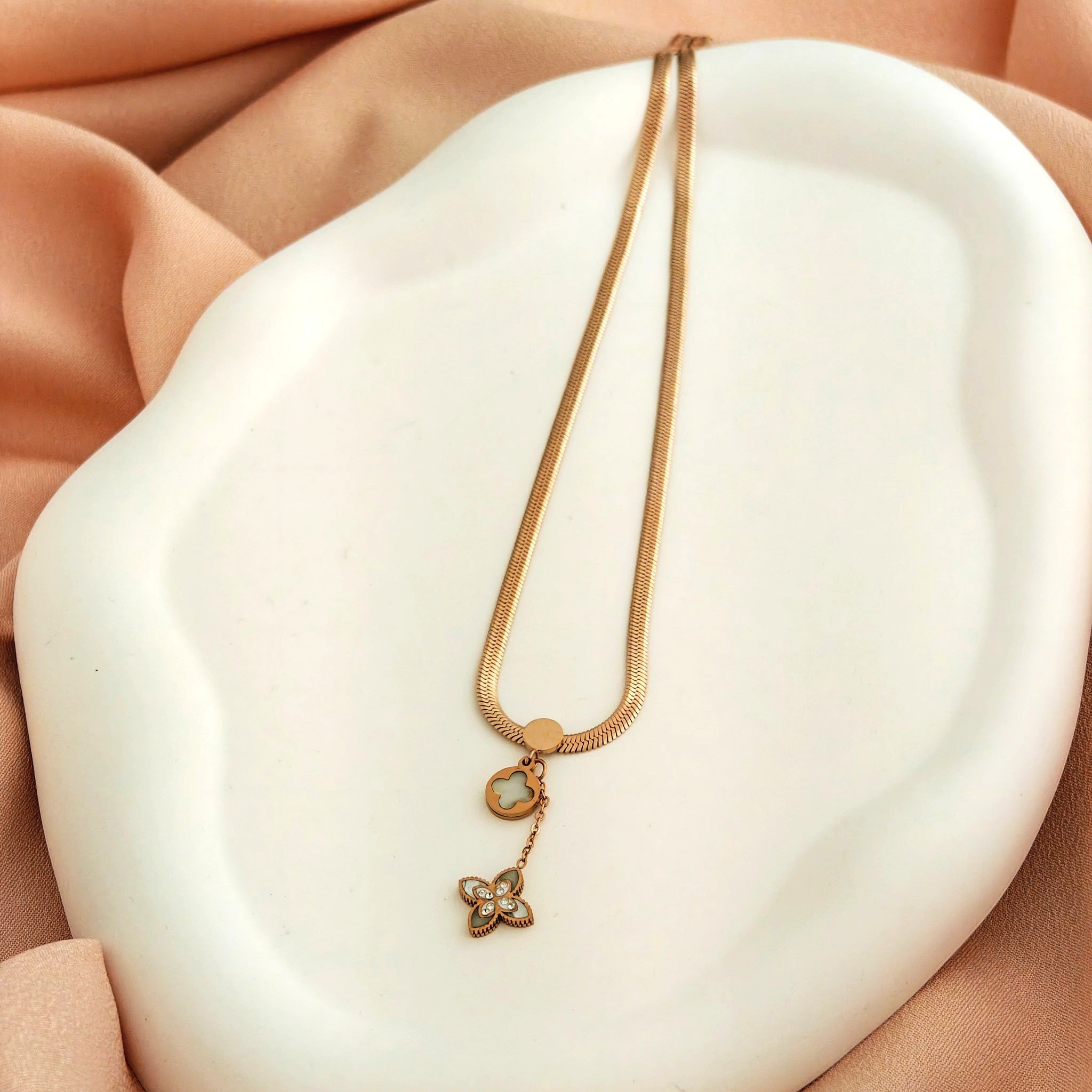 Korean Anti-Tarnish Mother of Pearl Necklace