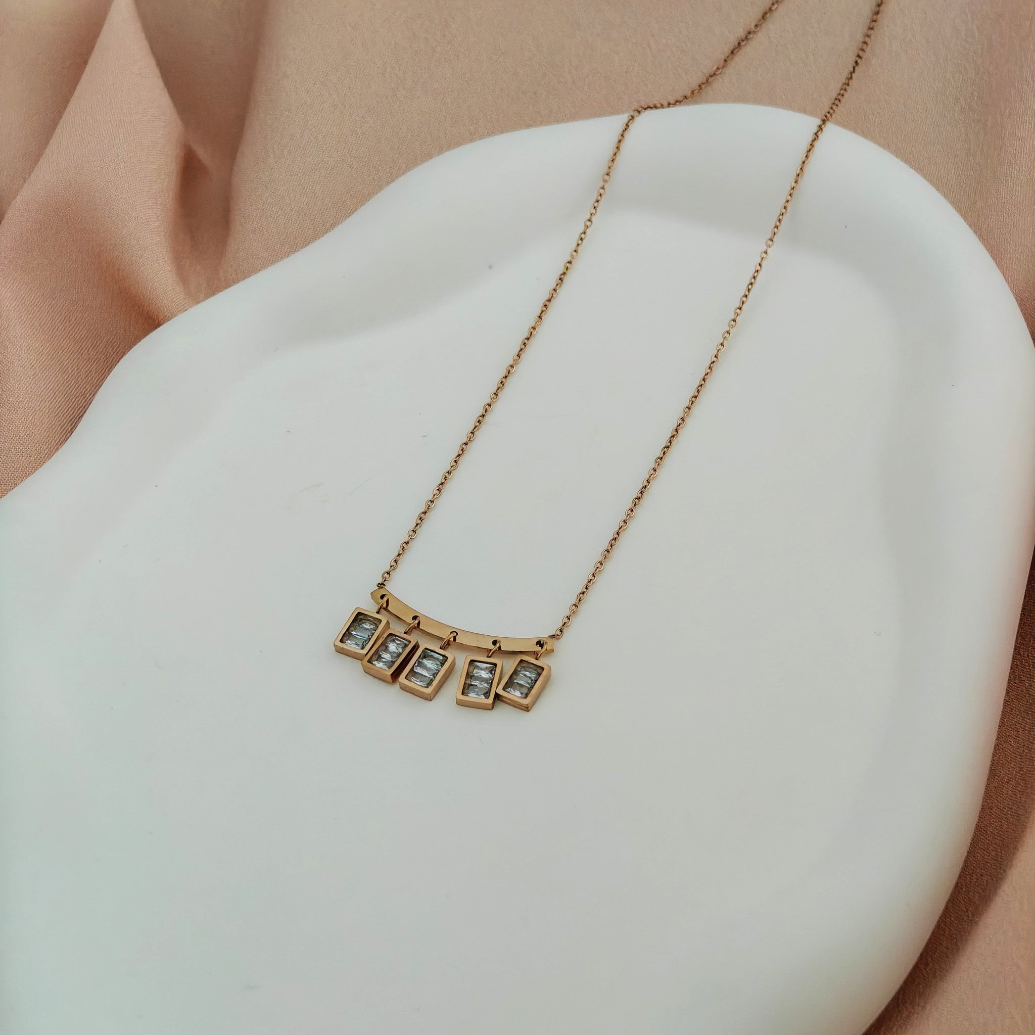 Korean Geometric Crystal Bar Necklace – Anti Tarnish