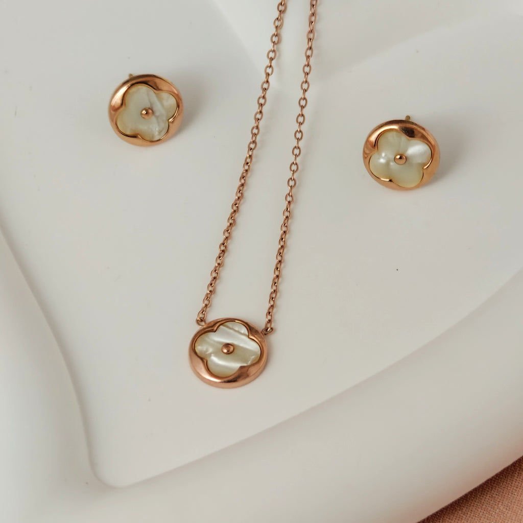 Anti-Tarnish Korean rose gold necklace set