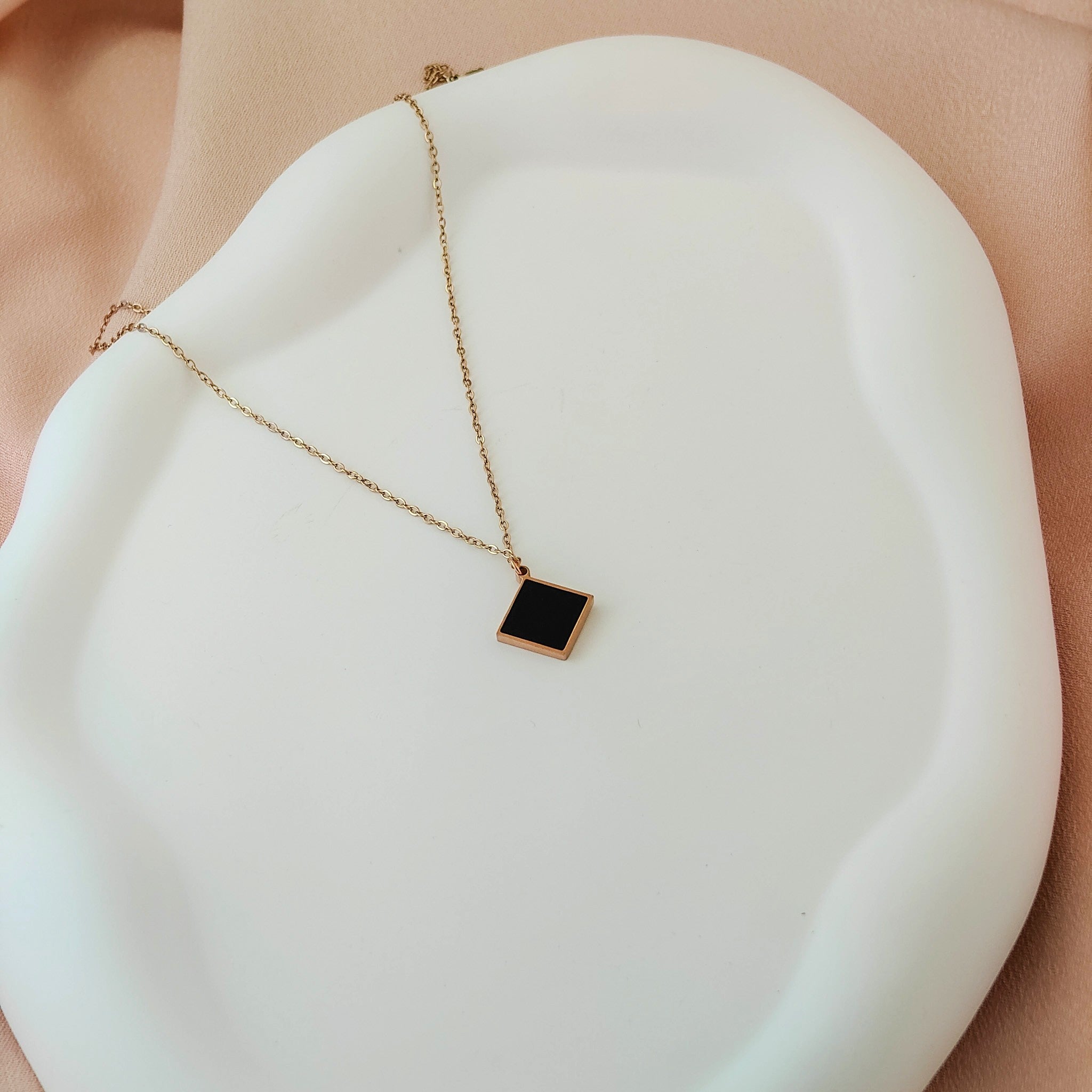 Korean Anti-Tarnish Mother of Pearl Necklace