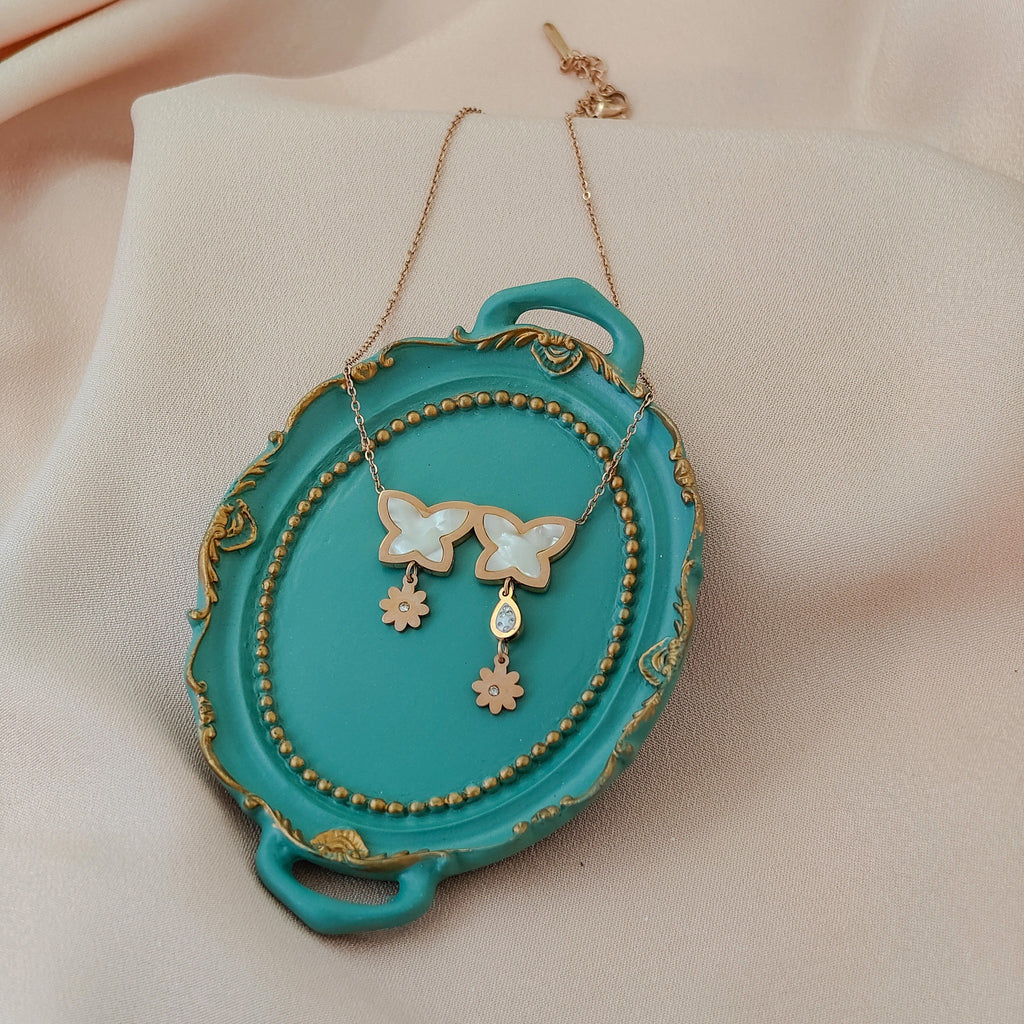 Korean Anti-Tarnish Mother of Pearl Necklace