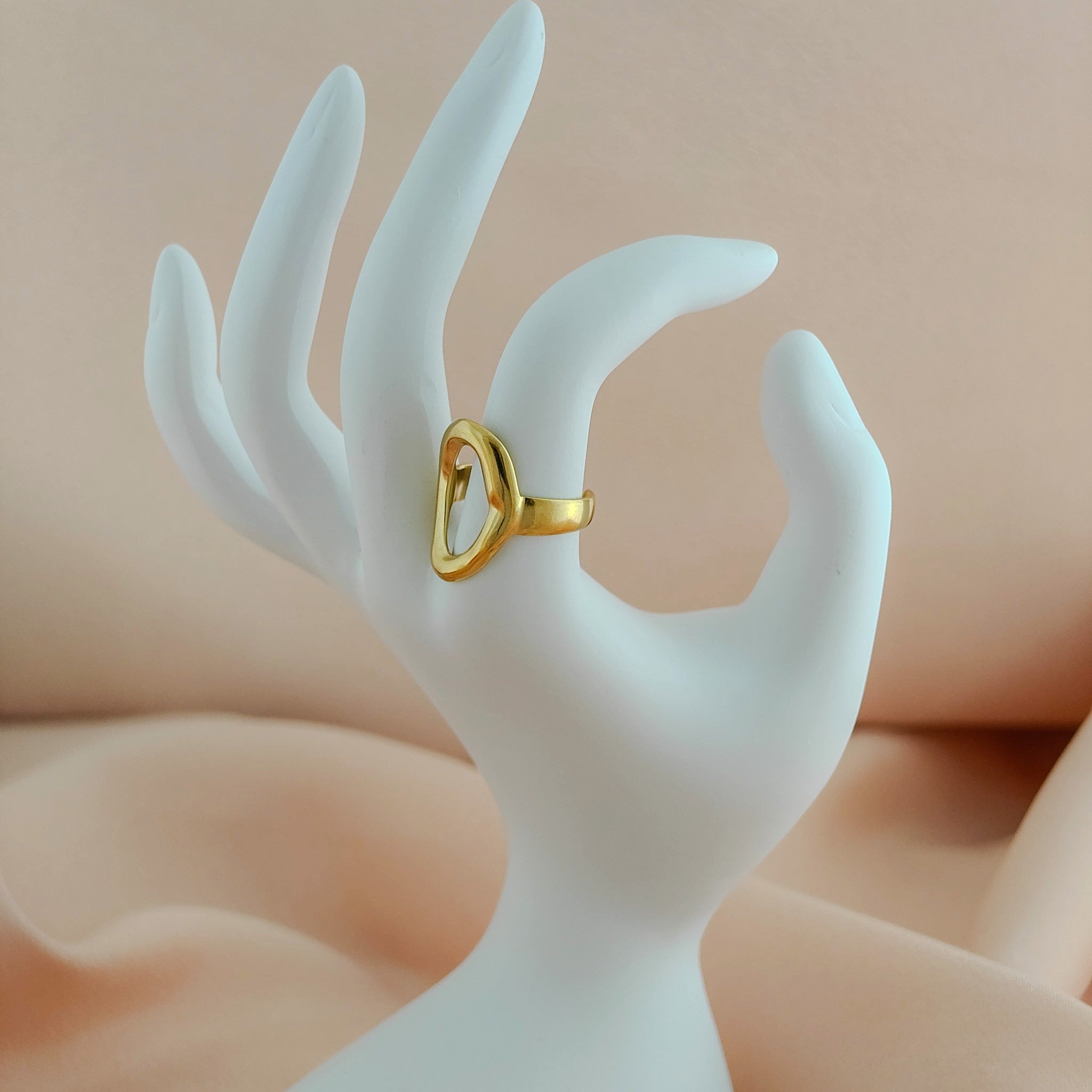 Korean Anti Tarnish Abstract Oval Cutout Ring