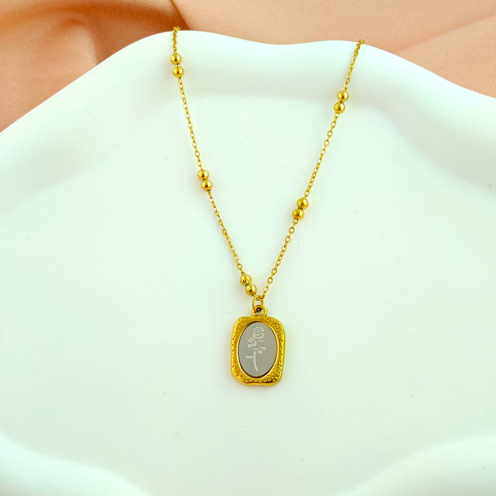 Rounded Rectangle Rose Anti-Tarnish Korean Engraved Pendant Necklace