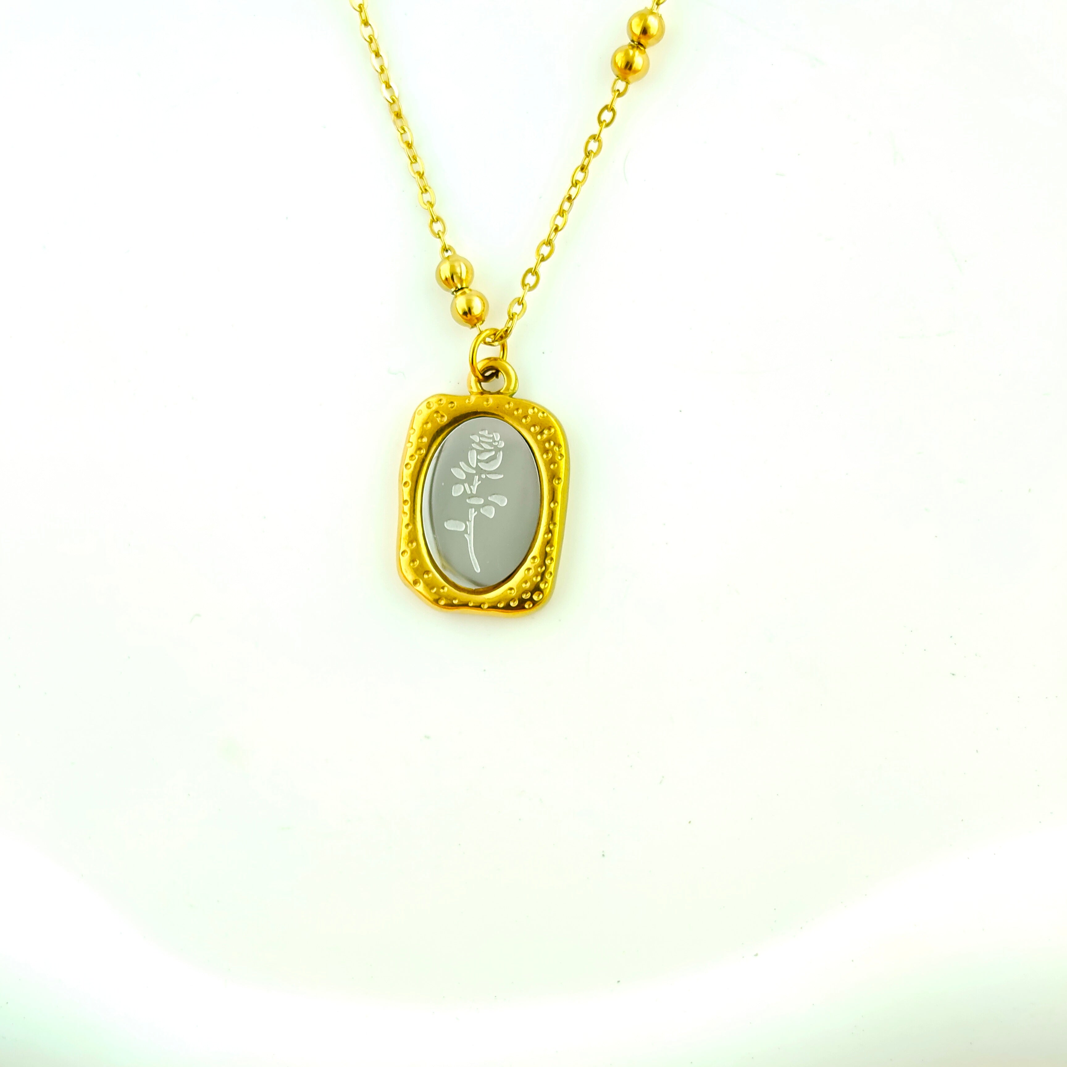 Rounded Rectangle Rose Anti-Tarnish Korean Engraved Pendant Necklace