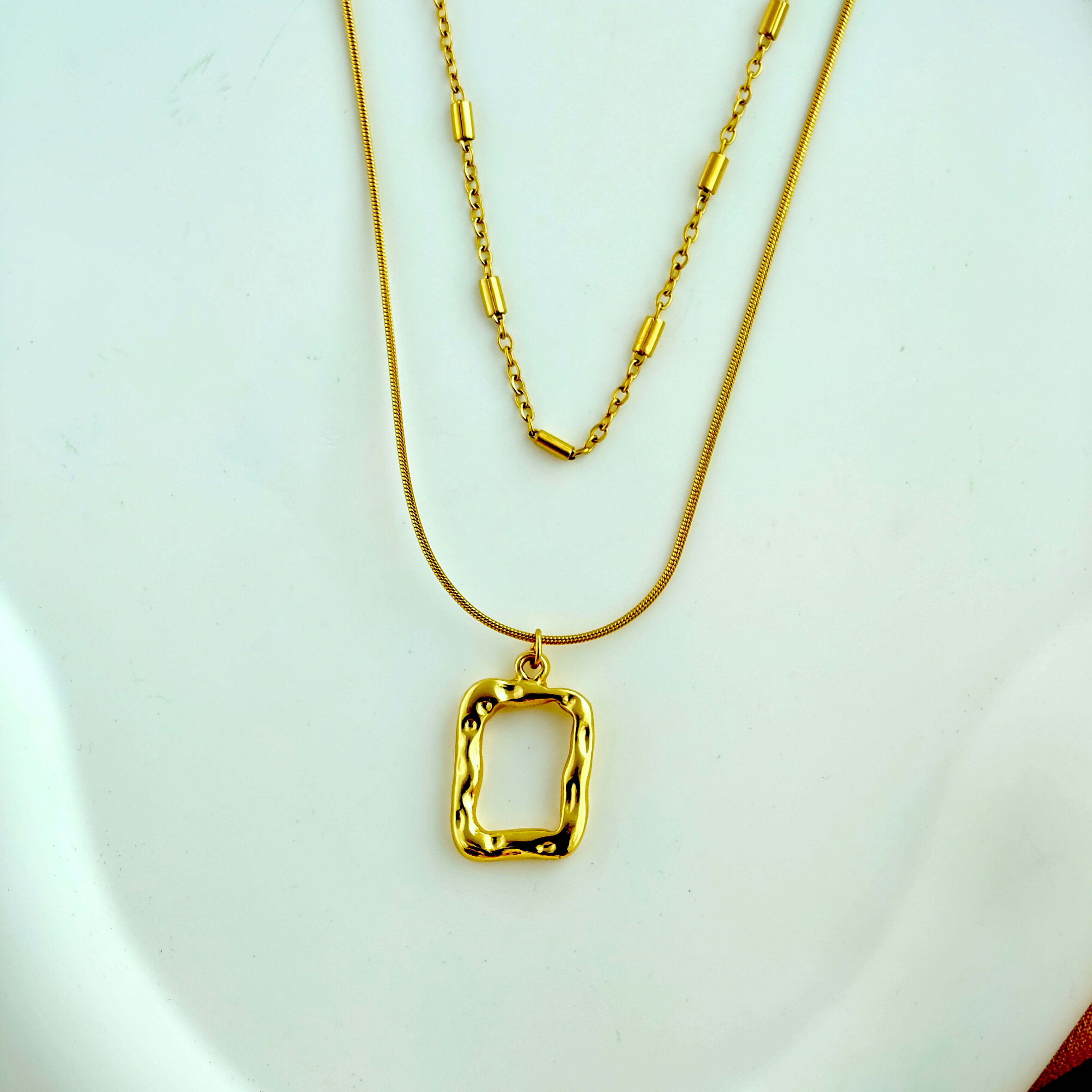 Chic & Unique: Anti-Tarnish Korean Jewellery with Wavy Rectangle Pendant