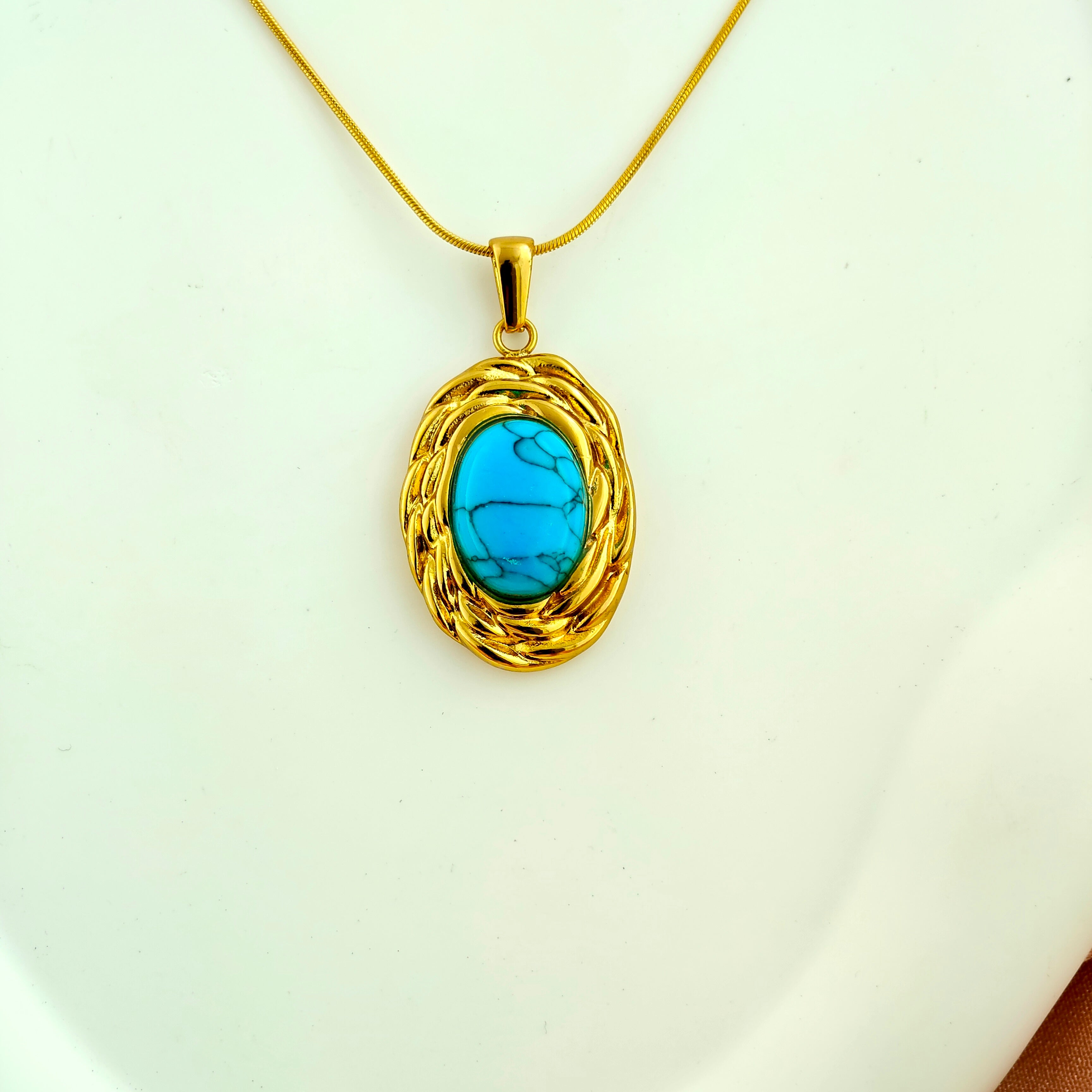 Turquoise Oval Anti-Tarnish Korean Necklace with Rope Texture Bezel