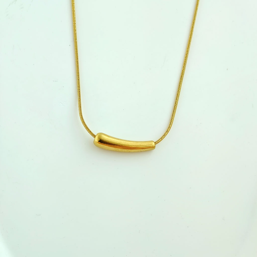 Korean Anti-Tarnish Curved Bar Necklace