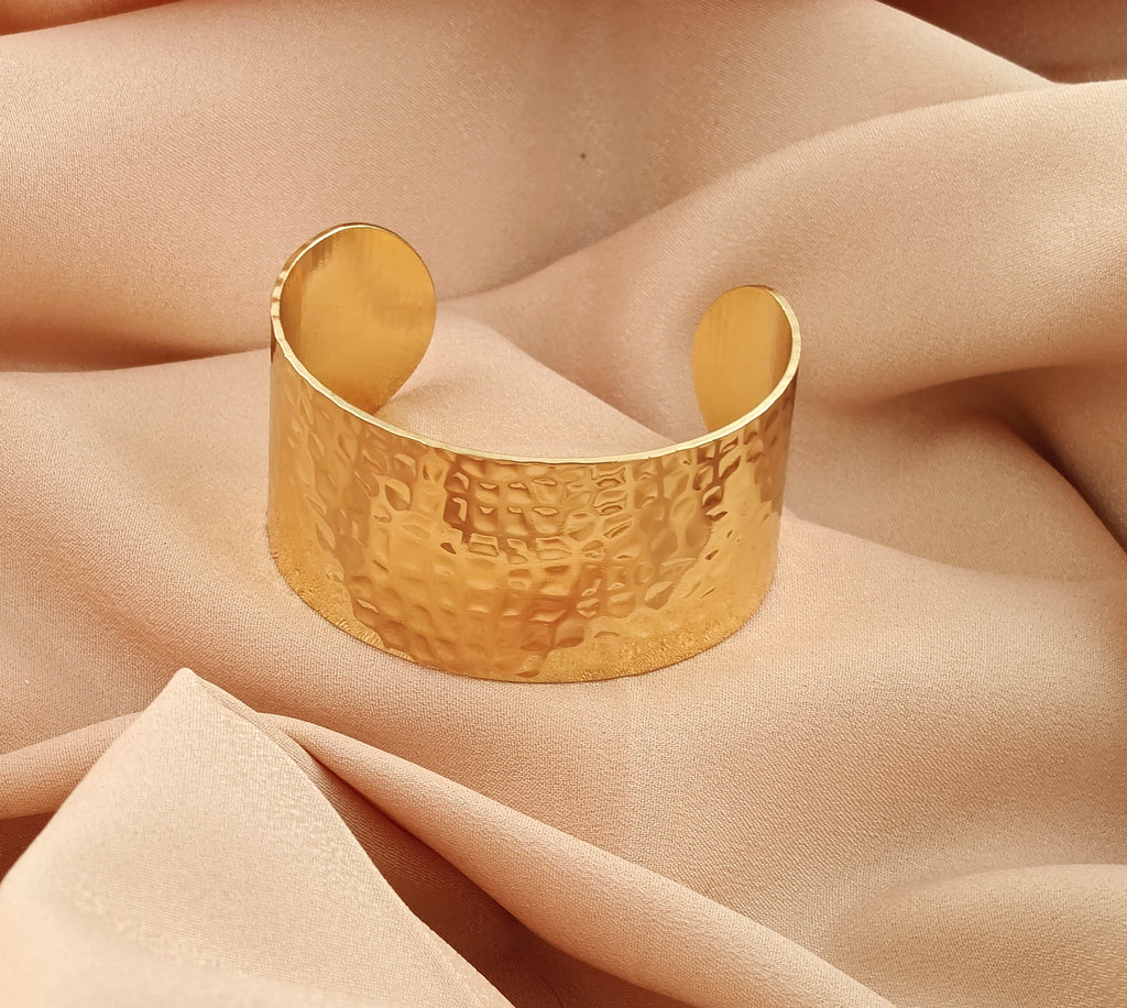 Stylish Korean Anti-Tarnish Hammered Statement Cuff