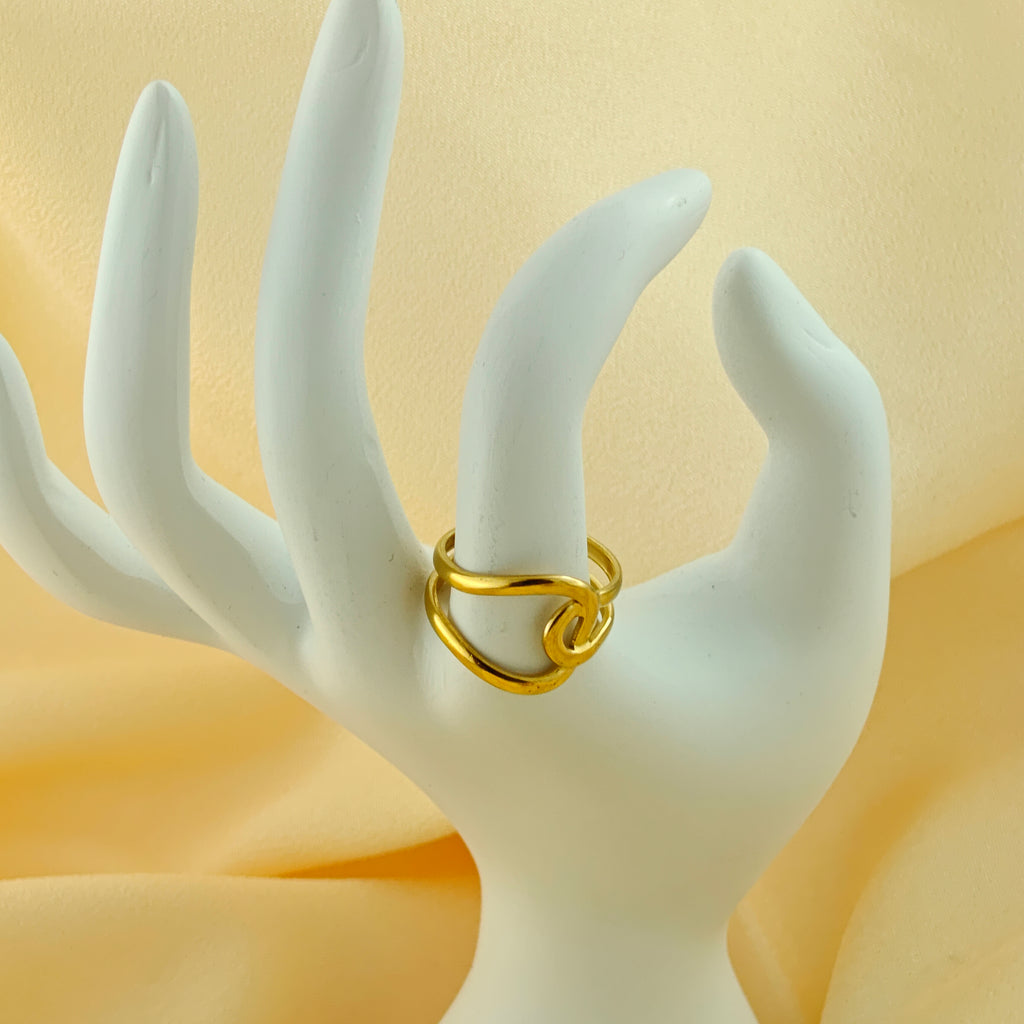 Anti-Tarnish Korean Interlocking Circle Statement Ring