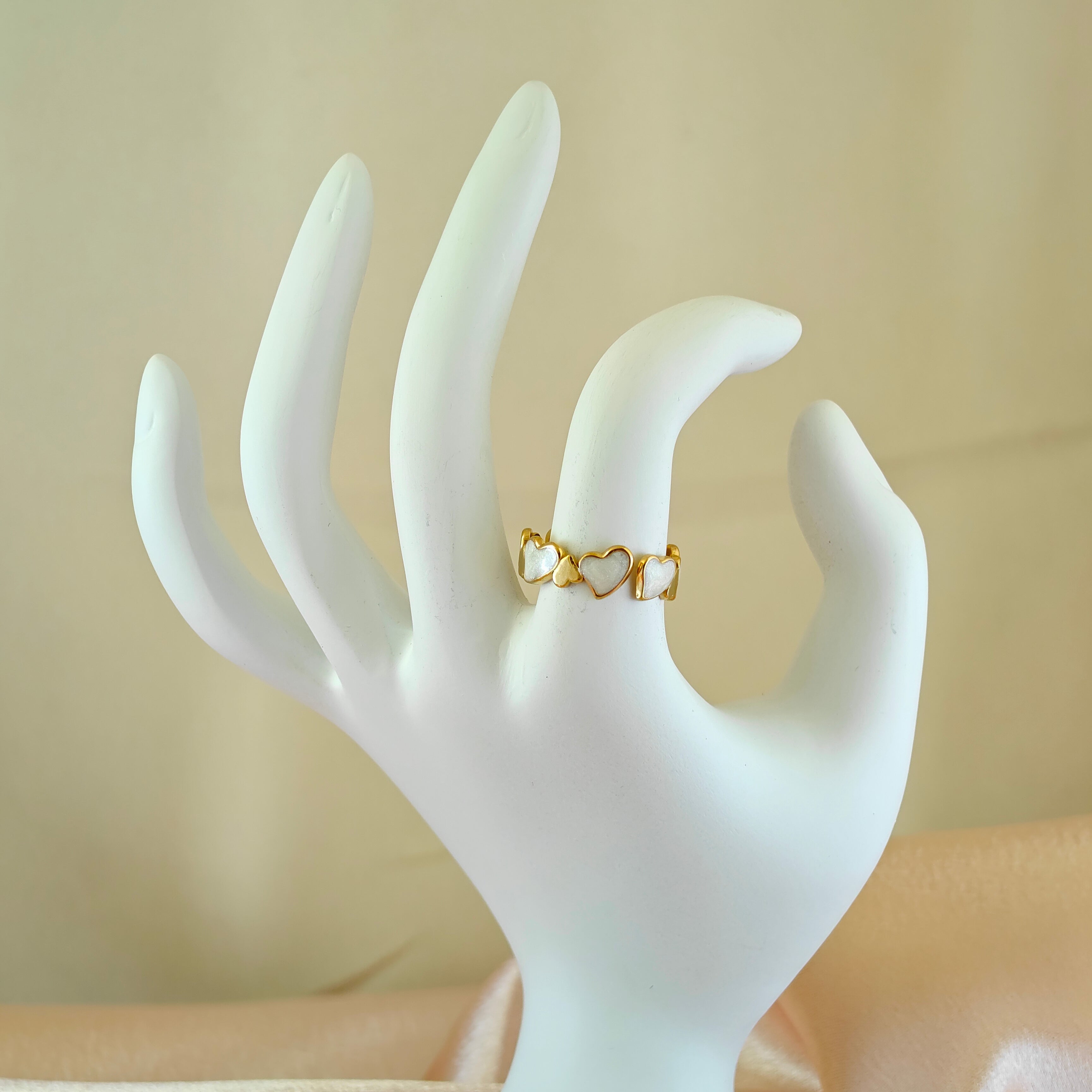 Dainty Anti Tarnish Korean Jewelry Open Work Heart Eternity Band