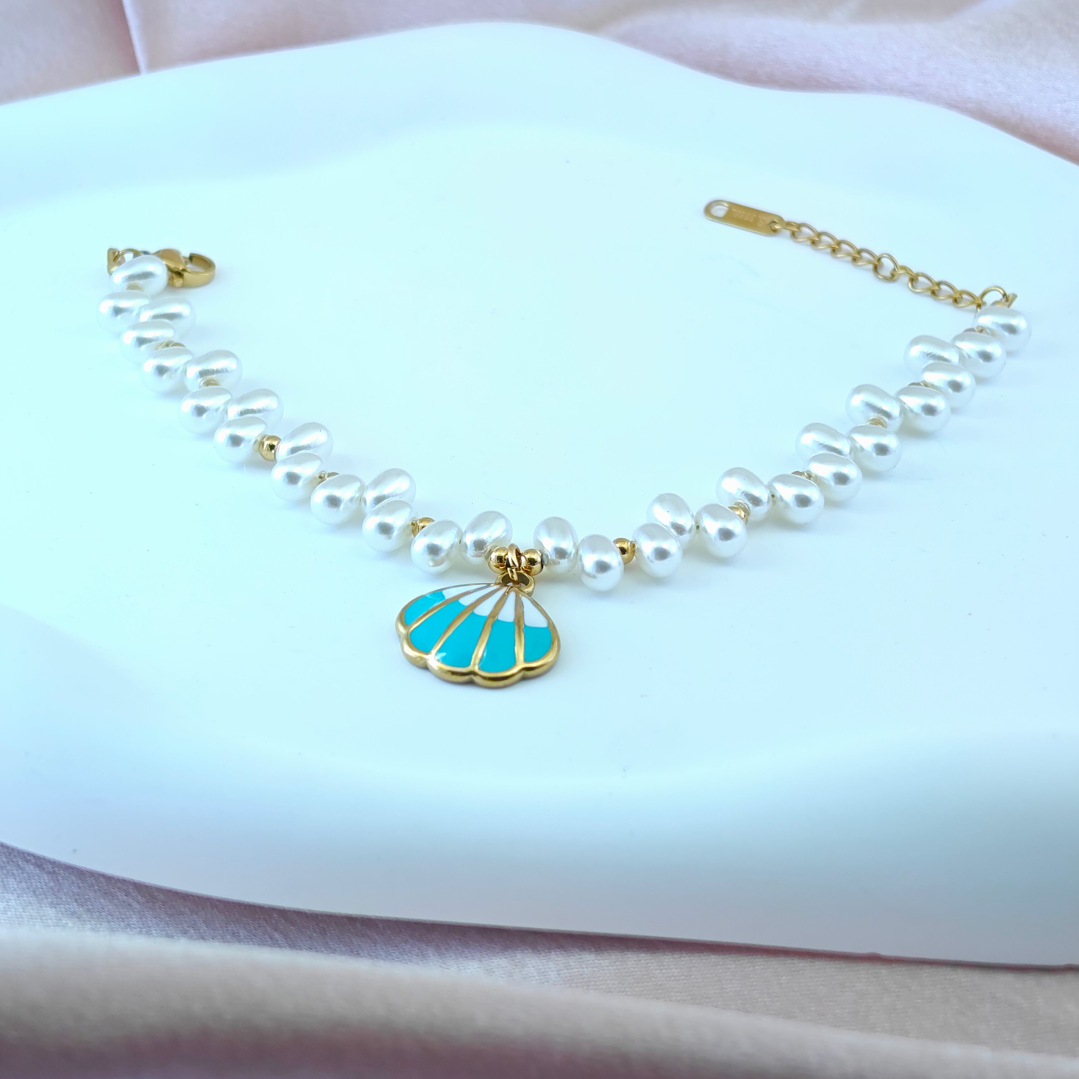 Gold Tone Non-Tarnishing Korean Pearl Charm Bracelet