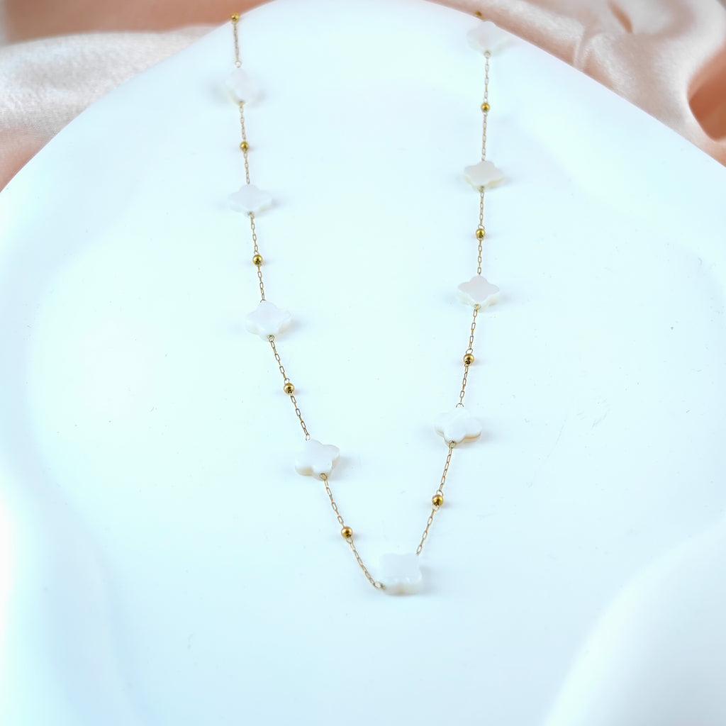 Chic Clover Station Necklace Mother of Pearl Anti-Tarnish Korean Jewelry