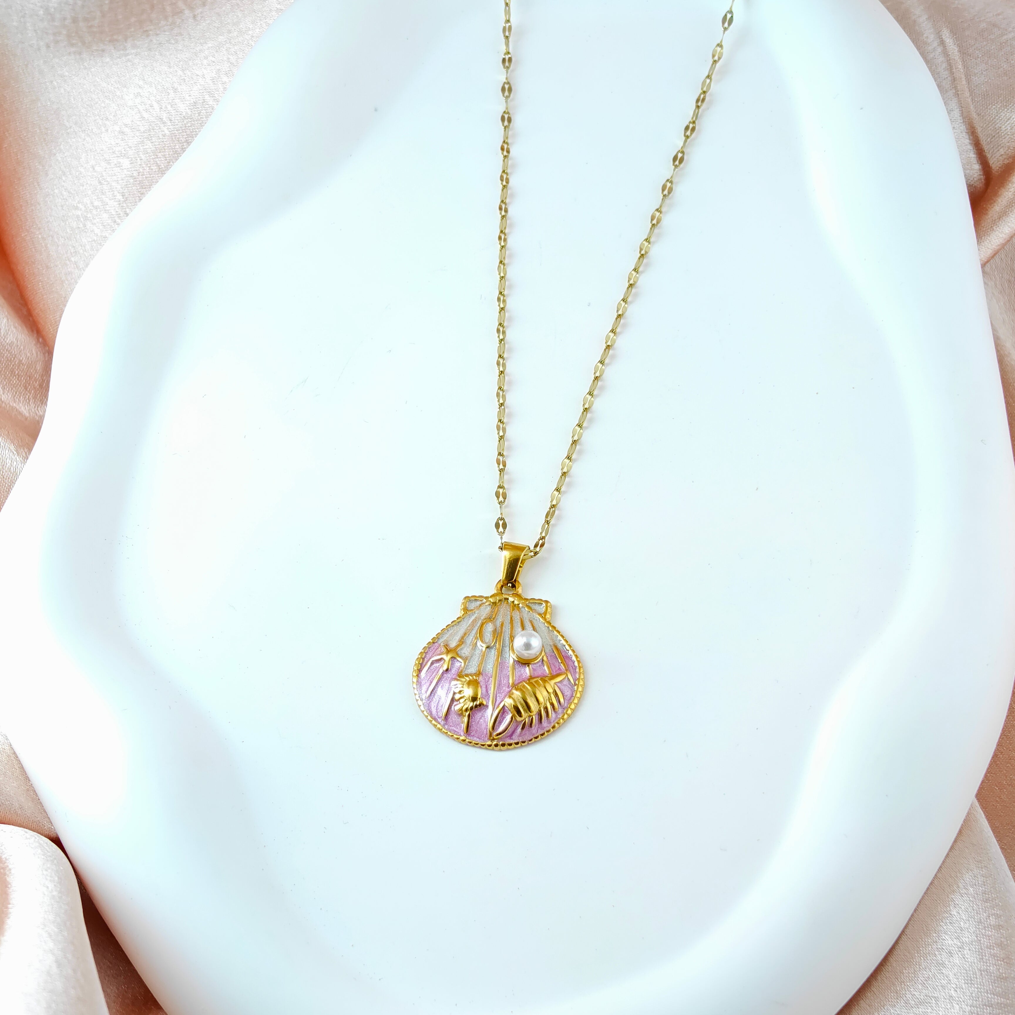 Chic Shell Pendant Necklace Anti-Tarnish Gold-Tone Korean Ocean Jewelry