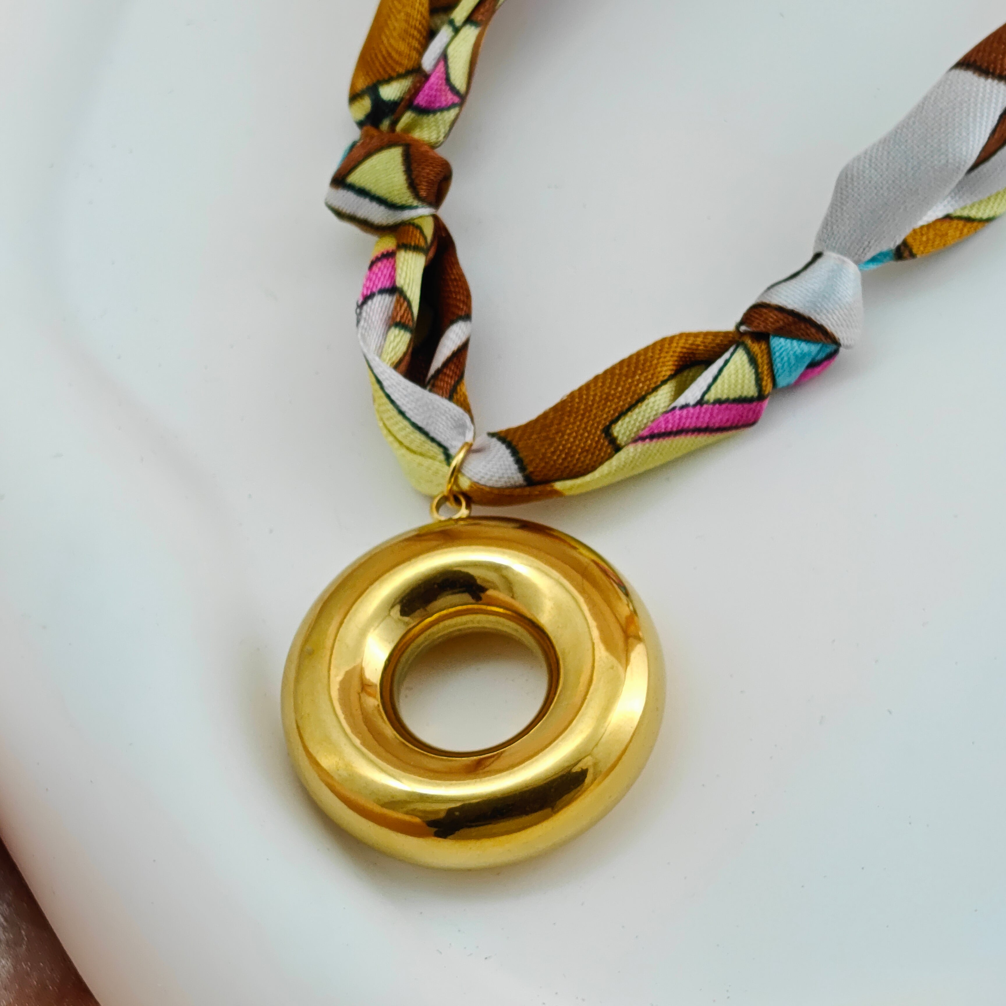 Anti-Tarnish Korean Jewelry Statement Gold Donut Pendant on Colorful Silk Scarf/Ribbon