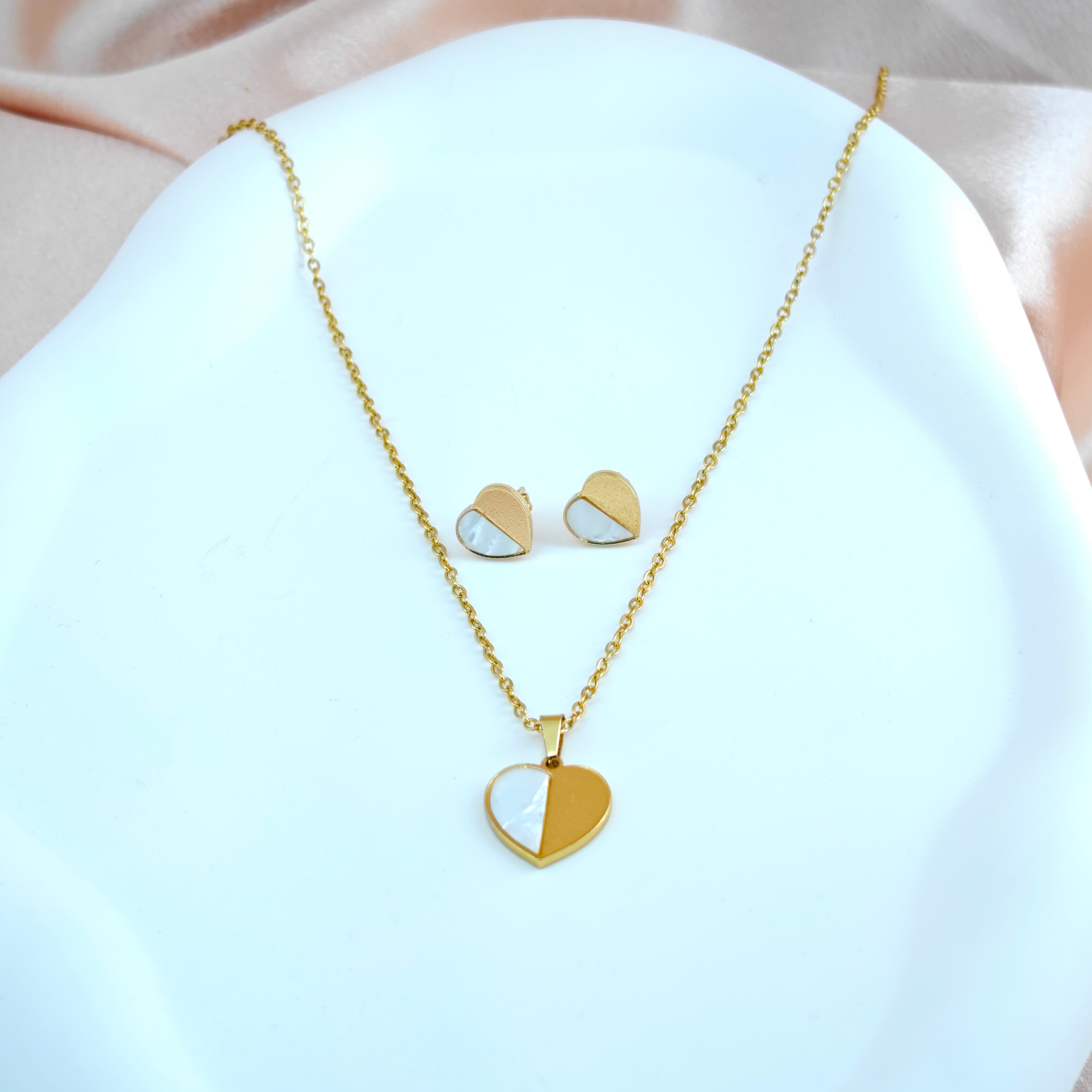 Dual-Tone Heart Shape Jewelry Set - Anti-Tarnish Korean Necklace & Studs